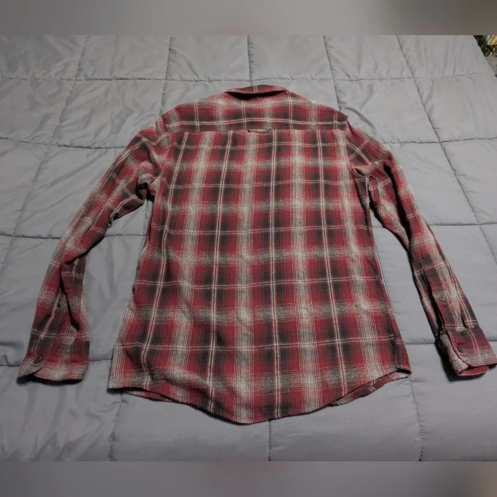URBAN PIPELINE Awesomely Soft Maroon/Grey Plaid Mens Small button down Shirt